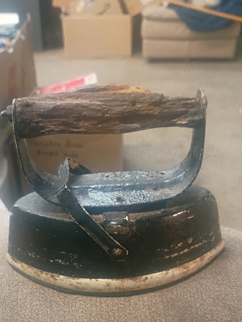 Vintage Black 1900'sn - Classic Black Iron Travel Iron
